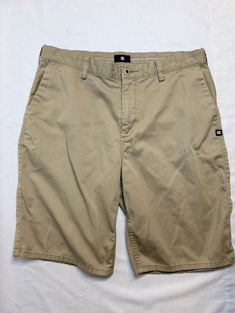 DC Shoes Mens Straight Chino Shorts Khaki Tan Size 32 Skateboarding